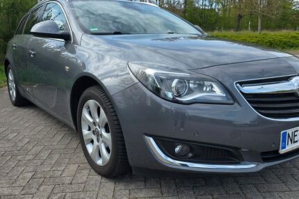 Opel Insignia 82.355 km 9.999 &euro; Neuss 41469
