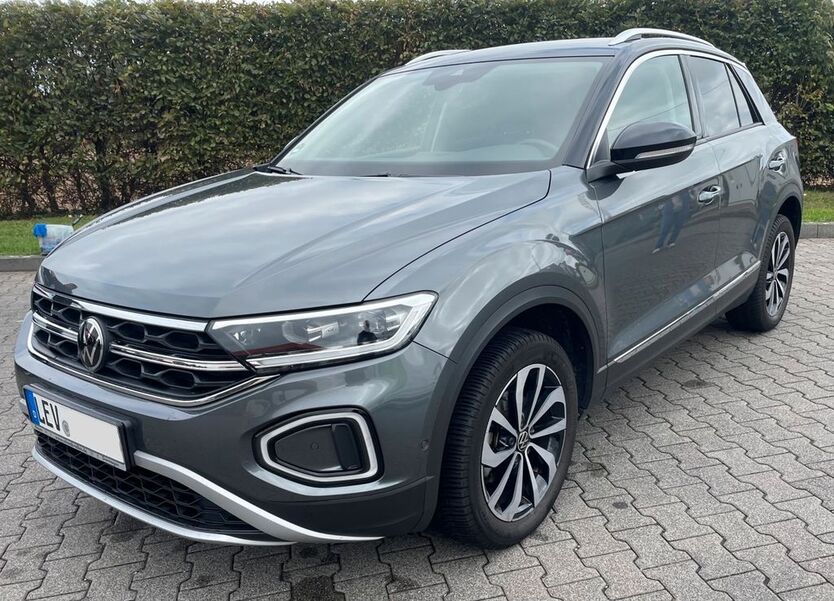 VW T-Roc 56.100 km 23.200 € Leverkusen 51371