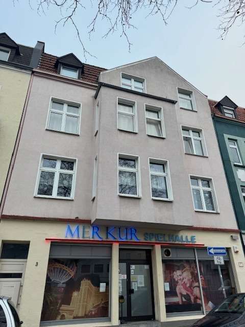 Haus zum Kaufen in Essen 398.000 € 310 m² 9 zimmer