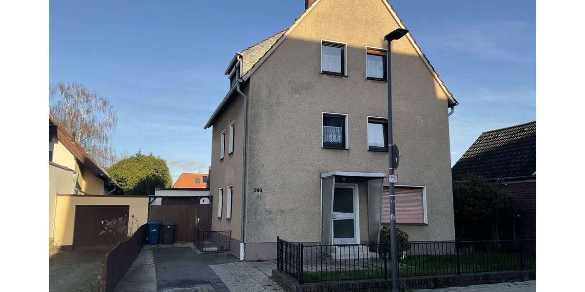 Einfamilienhaus Leverkusen Bürrig - 9 Zimmer, 149 m&sup2;, 479.000&euro; | Angebot:24000121