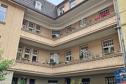 Haus Köln Nippes - 29 Zimmer, 858 m&sup2;, 2.500.000&euro; | Angebot:26971255