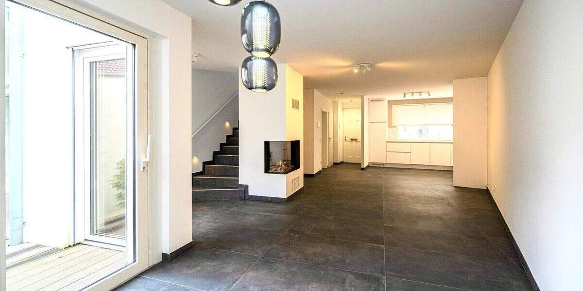 Etagenwohnung Hilden - 3 Zimmer, 122 m&sup2;, 2.340&euro; | Angebot:23958866
