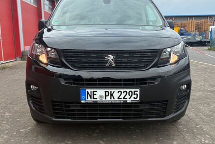Peugeot Partner 116.213 km 11.300 &euro; Düsseldorf 40223