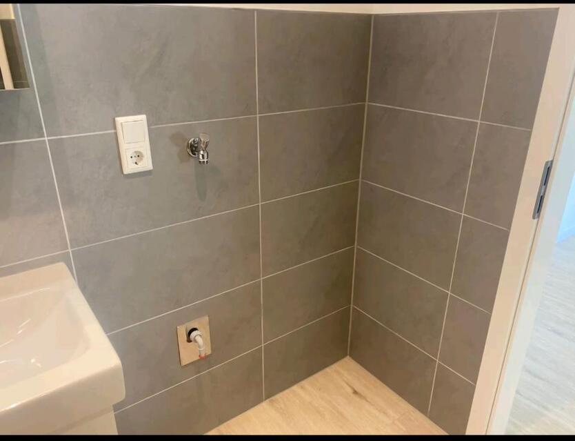 Spichernstr, 3 Zimmer, KDB, Balkon, 77 qm, Laminat zimmer