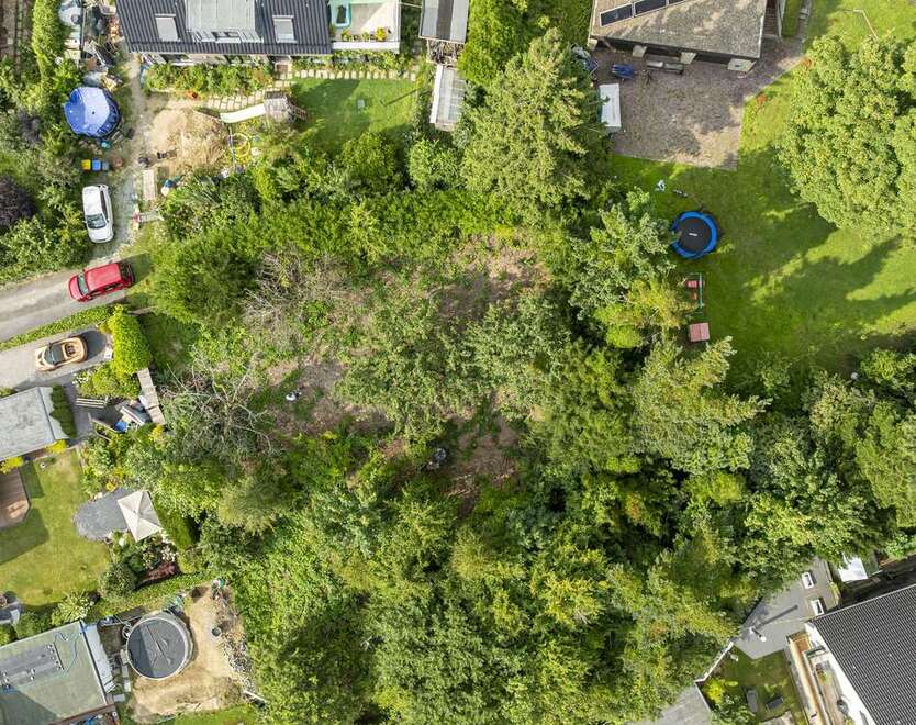 Grundstück zu verkaufen in Solingen 349.000 € 883 m²