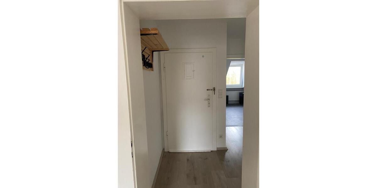 Dachgeschoßwohnung Düsseldorf Oberbilk - 2 Zimmer, 48 m&sup2;, 670&euro; | Angebot:25590275