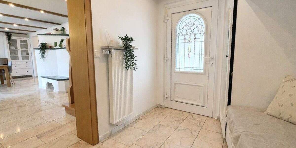 Etagenwohnung Hilden Forstbach - 3 Zimmer, 120 m&sup2;, 389.000&euro; | Angebot:24424456