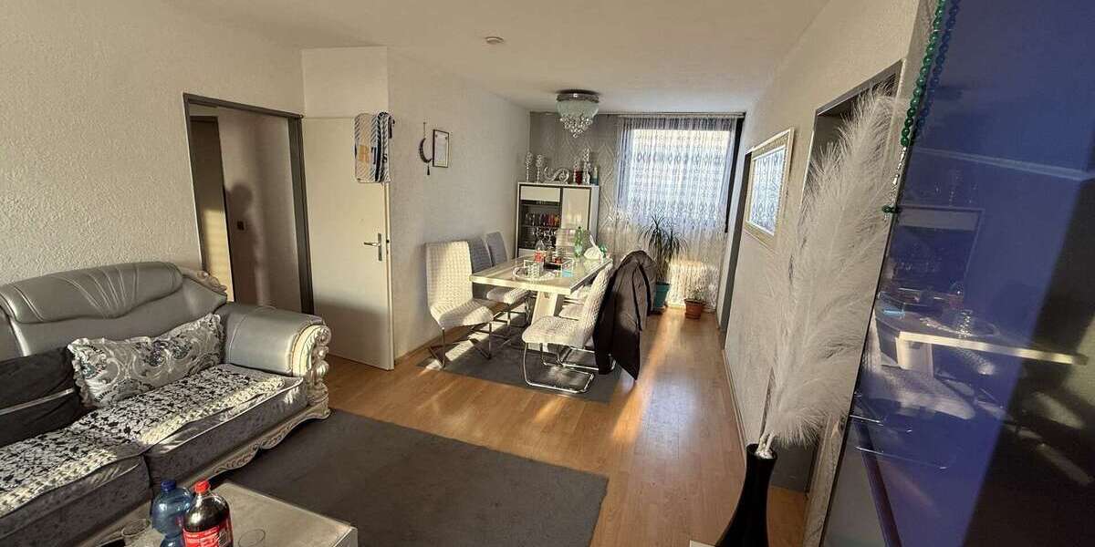Etagenwohnung Köln / Seeberg Seeberg - 3 Zimmer, 92 m&sup2;, 1.500&euro; | Angebot:24834806