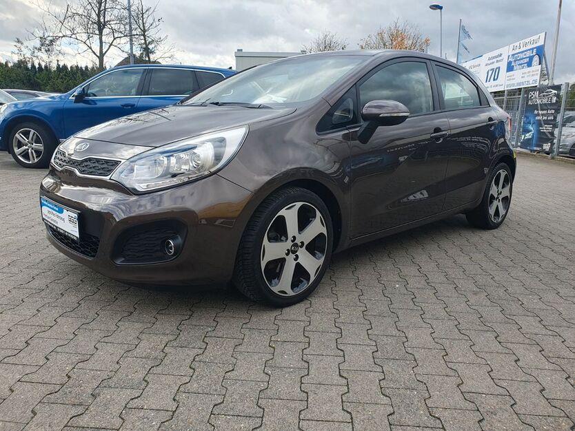 Kia Rio 97.697 km 7.999 € Essen 45326