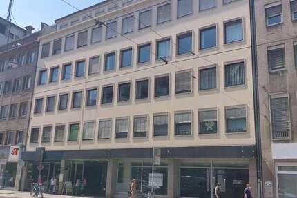 Einzelhandel in Düsseldorf 6.200 € 346.5 m²