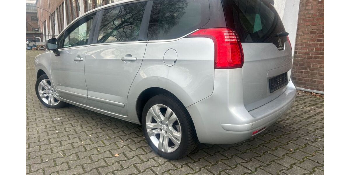 Peugeot 5008 173.000 km 4.350 € Köln 51069