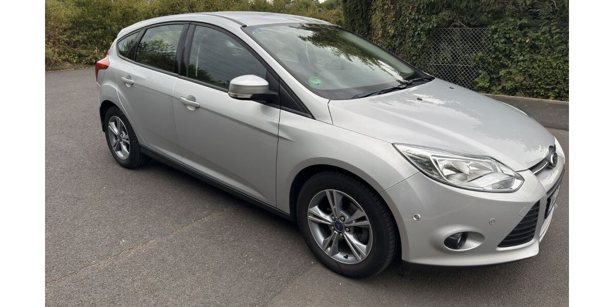 Ford Focus 136.000 km 5.450 &euro; Köln 51145