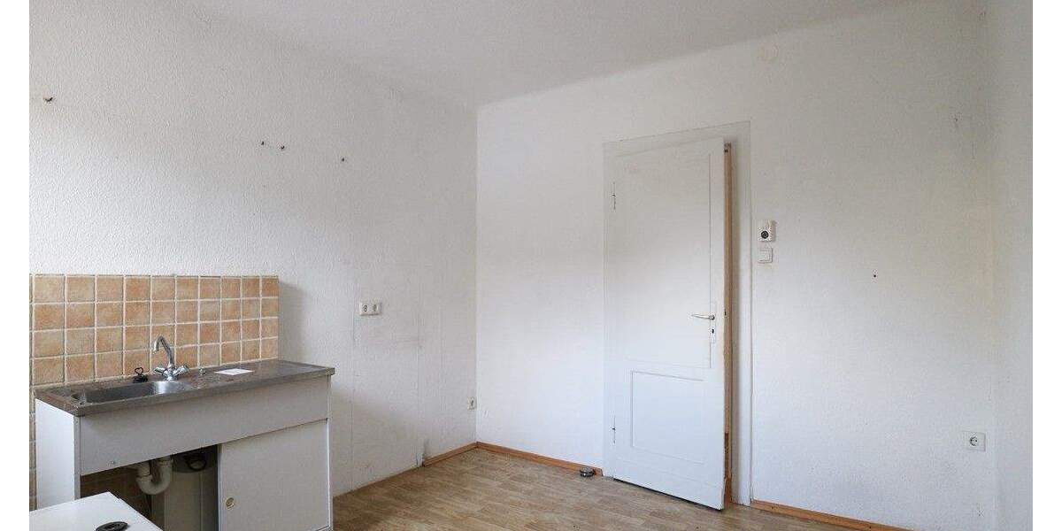 Mehrfamilienhaus, Wohnhaus Dormagen Dormagen-Mitte - 7 Zimmer, 147 m&sup2;, 330.000&euro; | Angebot:25689676