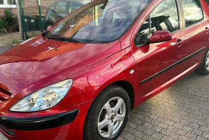 Peugeot 307 80.000 km 3.499 € Essen 45359