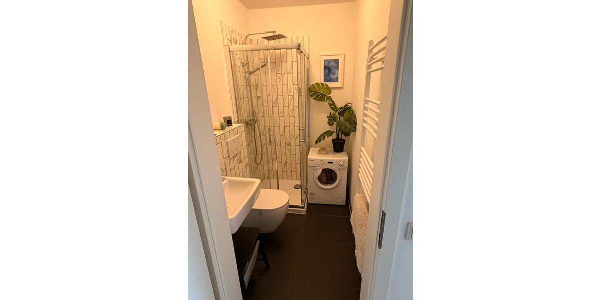 Etagenwohnung Langenfeld (Rheinland) - 1 Zimmer, 35 m&sup2;, 1.100&euro; | Angebot:26582031
