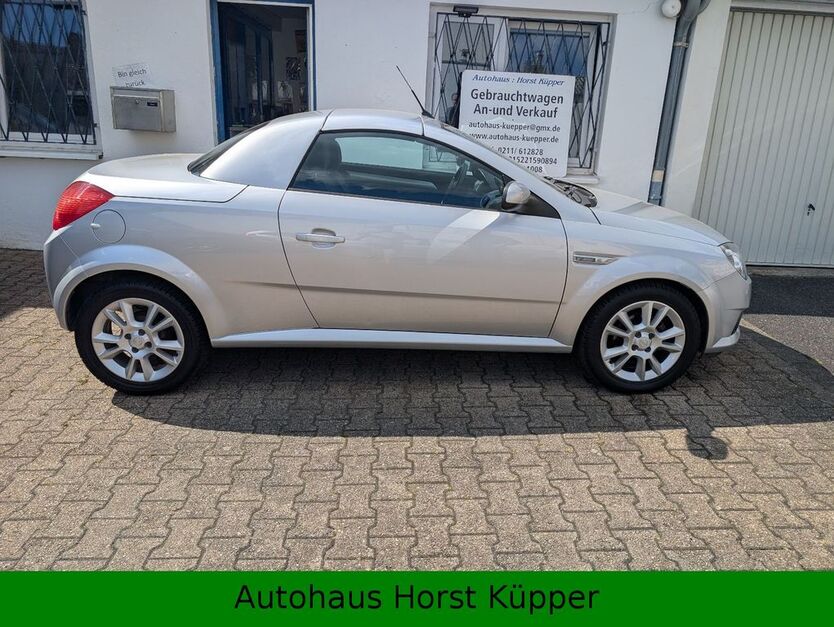 Opel Tigra 137.758 km 3.500 € Düsseldorf 40472