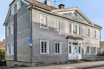 Haus Hückeswagen - 10 Zimmer, 281 m&sup2;, 399.000&euro; | Angebot:24632201