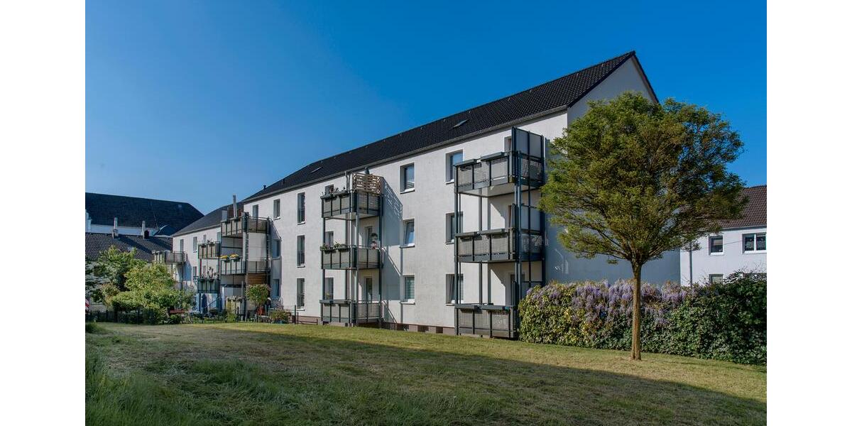 Erdgeschoßwohnung Remscheid Remscheid-Süd - 3 Zimmer, 81 m&sup2;, 592&euro; | Angebot:24783007