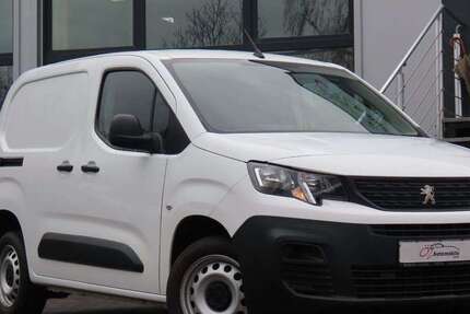 Peugeot Partner 99.565 km 10.900 € Neuss 41469