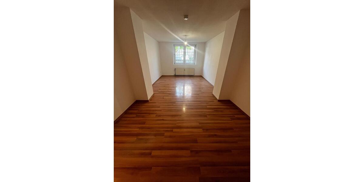 Etagenwohnung Solingen Aufderhöhe - 2 Zimmer, 79 m&sup2;, 900&euro; | Angebot:24896153