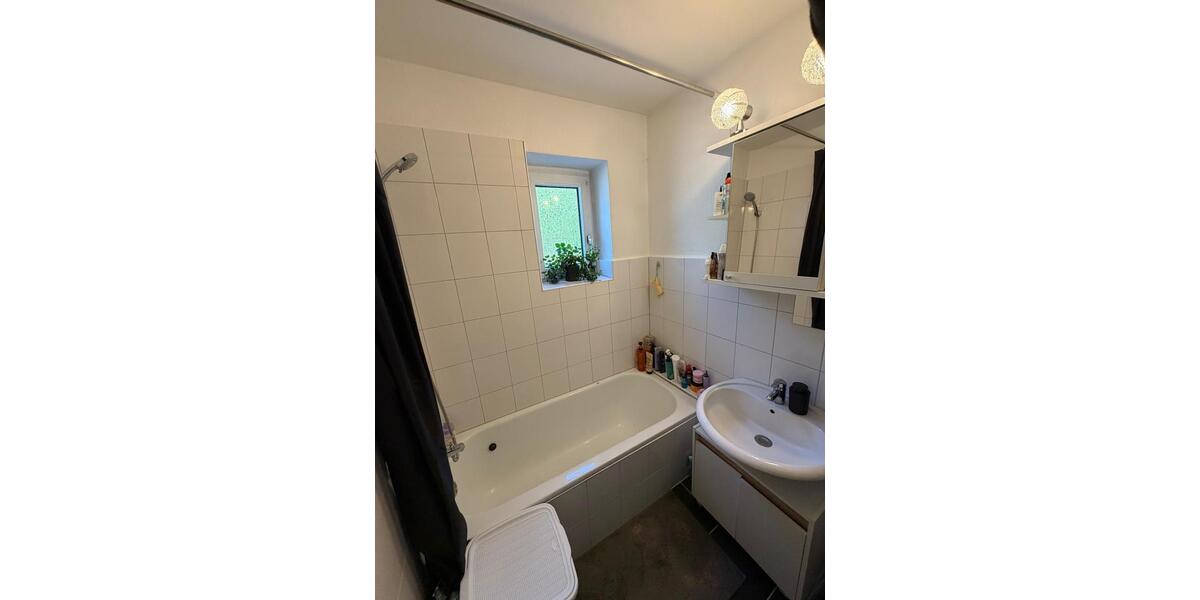 Erdgeschoßwohnung Neuss Furth-Mitte - 3 Zimmer, 60 m&sup2;, 950&euro; | Angebot:26399105