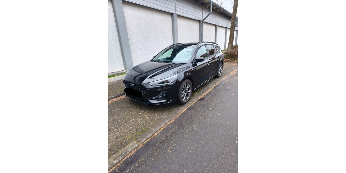 Ford Focus 26.000 km 22.999 &euro; Köln 51145
