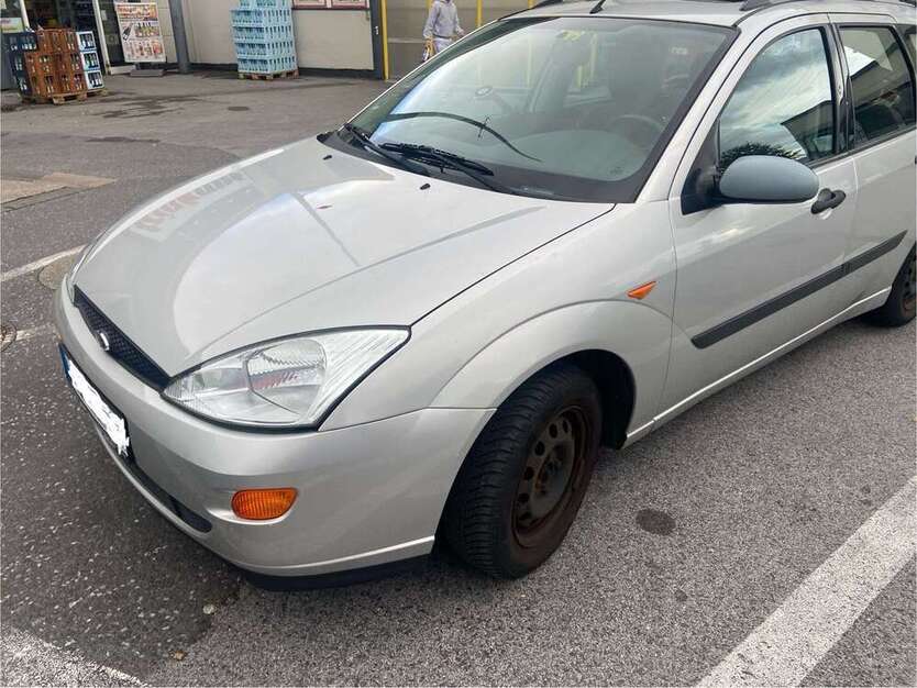 Ford Focus 146.000 km 1.880 € Leverkusen 51381