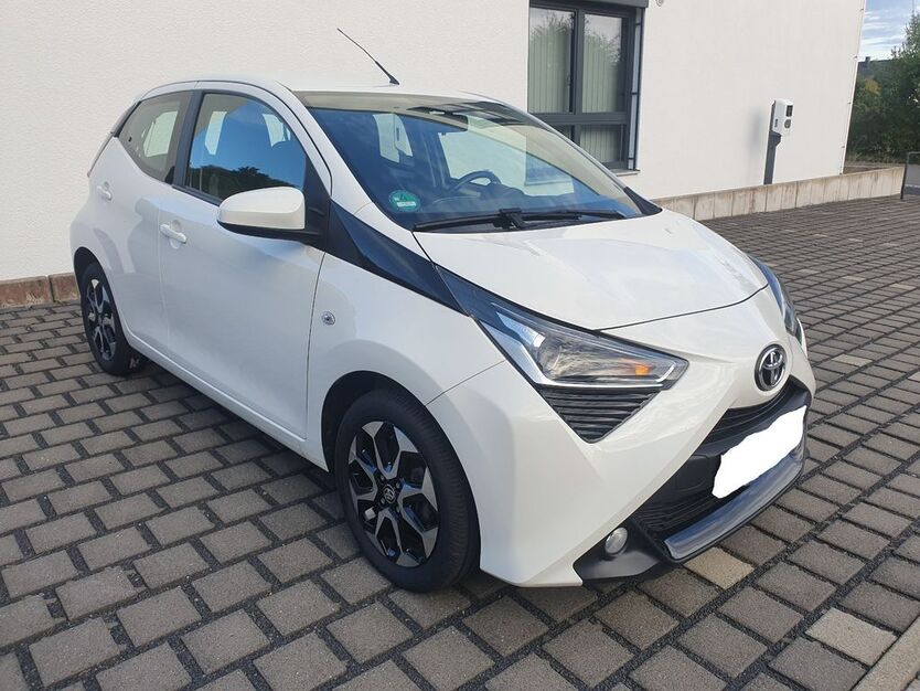 Toyota Aygo (X) 50.256 km 9.490 € Wuppertal 42329