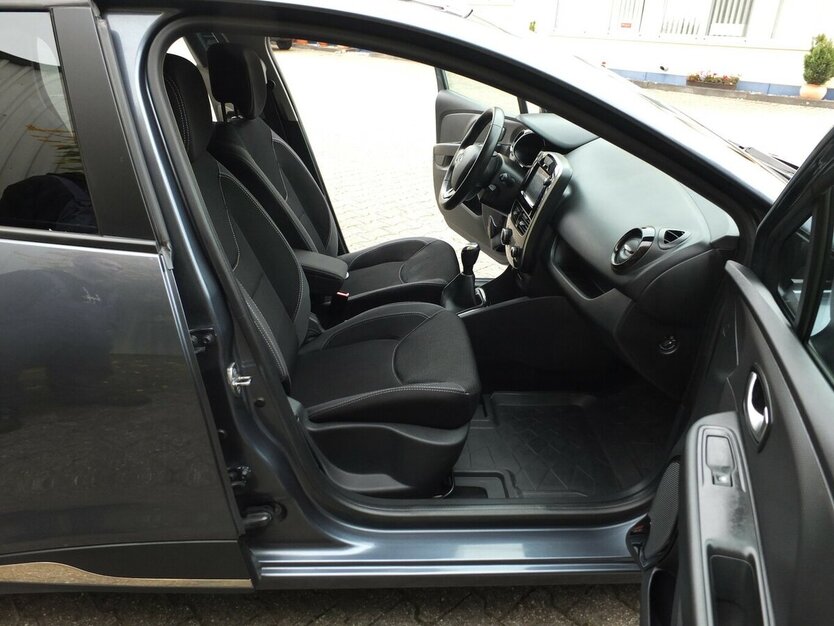 Renault Clio GT EXPRESSION NAVI PARCTRONIC START-STOP 118.021 km 8.904 € Köln 50858