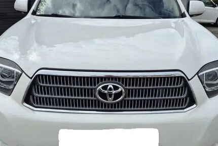 Toyota Highlander 312.006 km 9.900 € Köln 50733