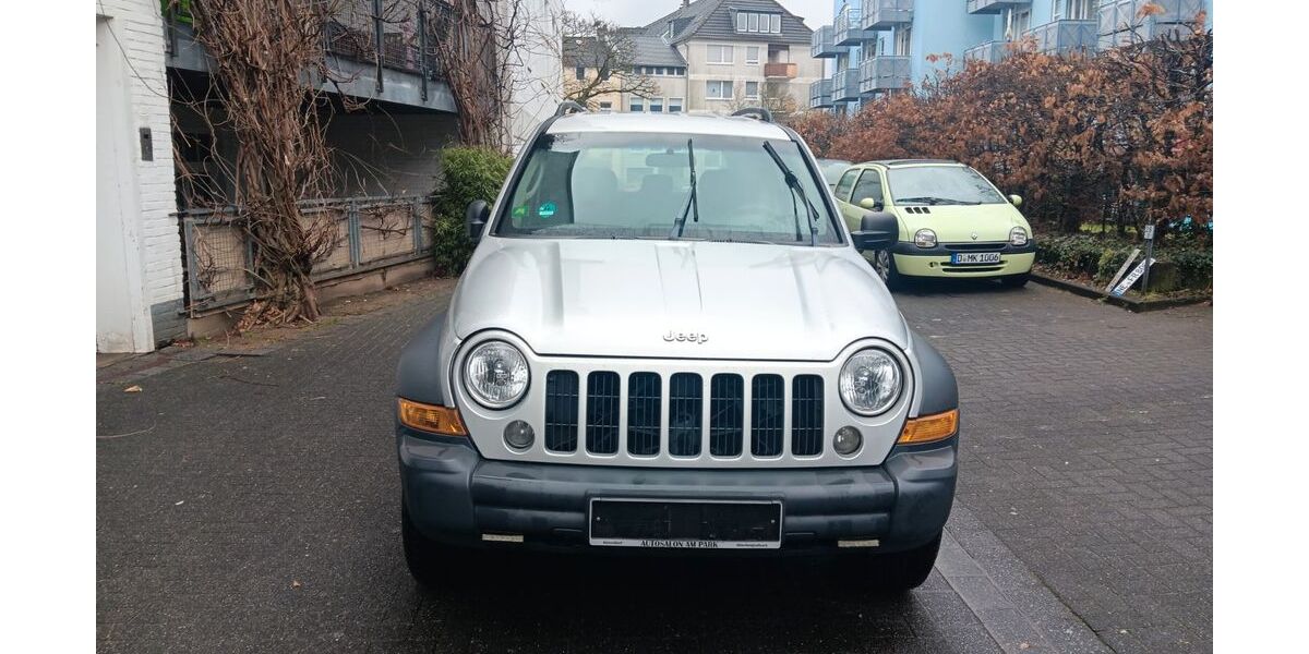 Jeep Cherokee 170.000 km 2.499 &euro; Düsseldorf 40233