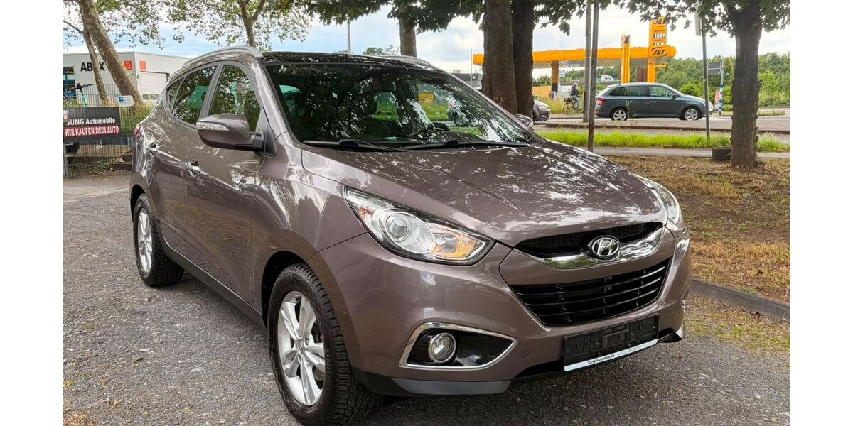Hyundai ix35 131.000 km 10.700 &euro; Köln 51107