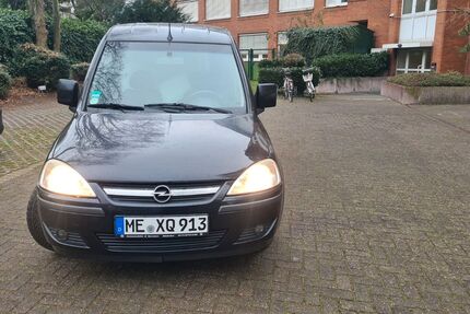 Opel Combo 242.486 km 1.999 &euro; Düsseldorf 40227