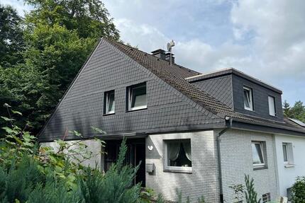 DHH Leichlingen Zentral | Großer Garten | Garage | Terasse zimmer