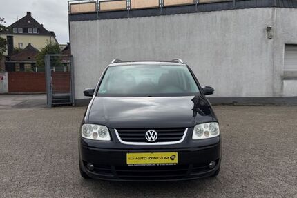 VW Touran 234.000 km 2.990 &euro; Velbert 42553