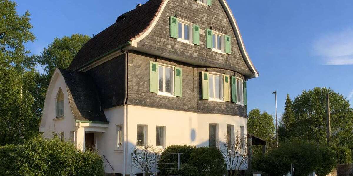 Einfamilienhaus Solingen Wald - 7 Zimmer, 233 m&sup2;, 585.000&euro; | Angebot:25176316