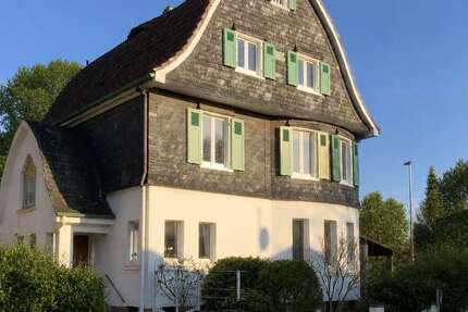 Haus Solingen Wald - 7 Zimmer, 233 m&sup2;, 585.000&euro; | Angebot:25176316