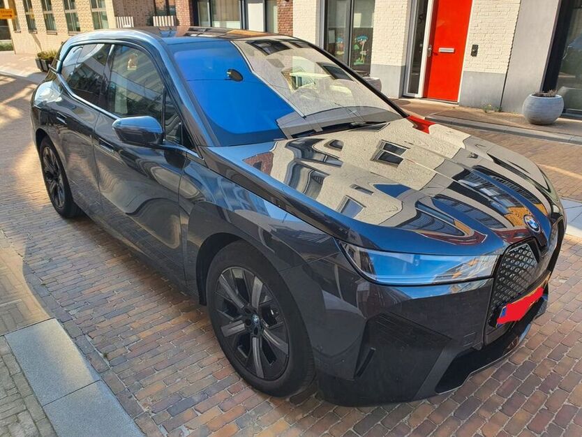 iX