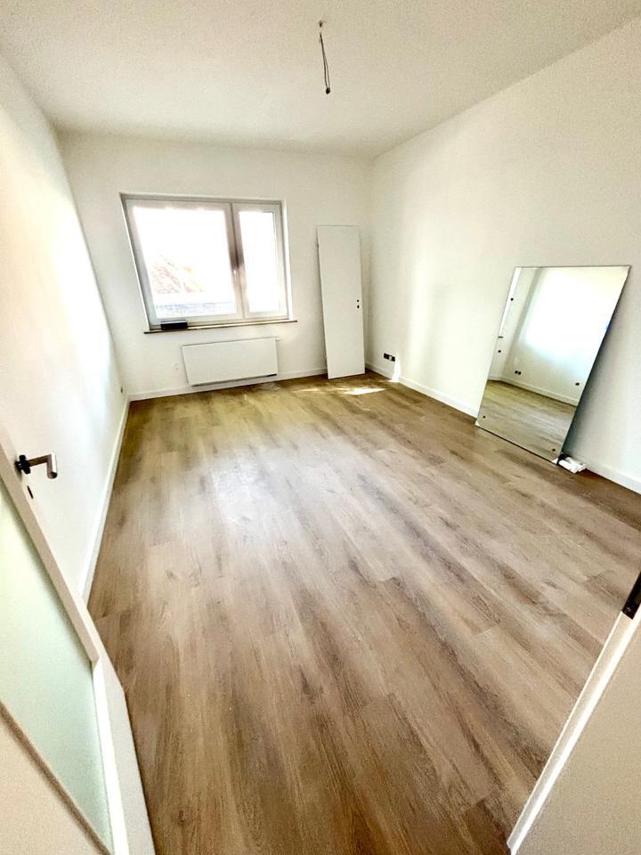 1,5 Zimmer Wohnung mit Küche ab 15.11.2025 zimmer