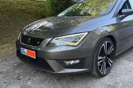 Seat Leon 212.000 km 8.700 &euro; solingen 42655