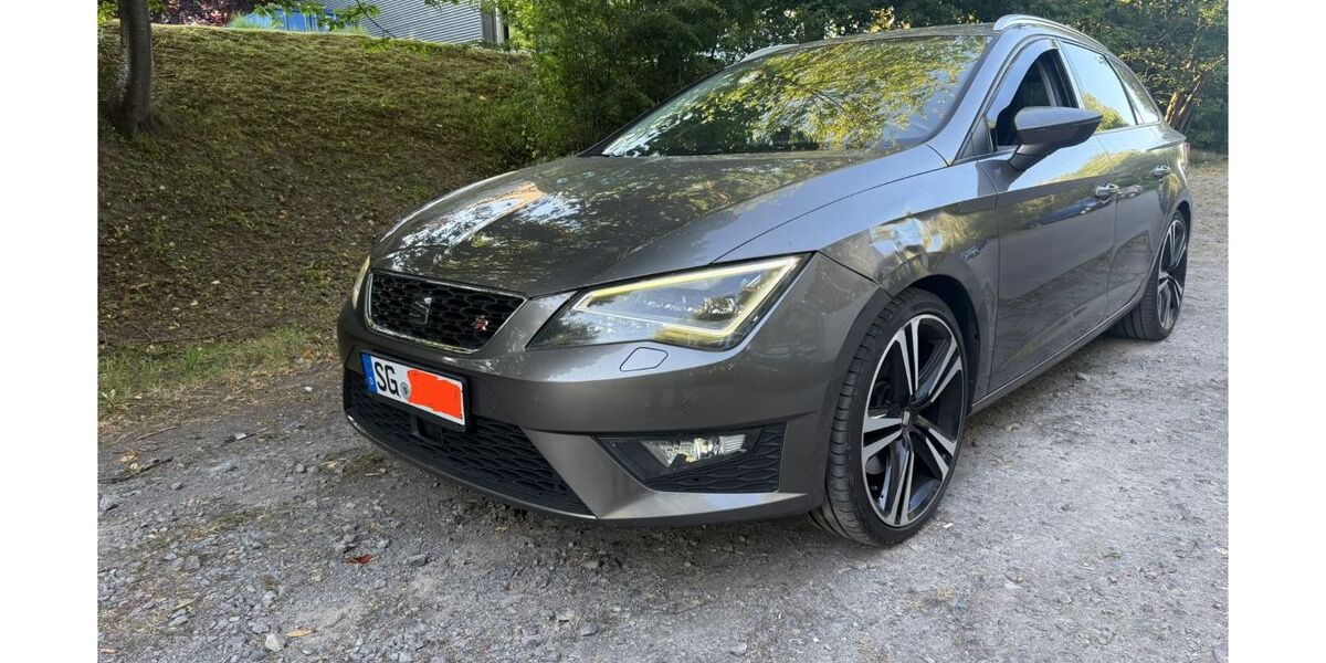 Seat Leon 212.000 km 8.700 &euro; solingen 42655