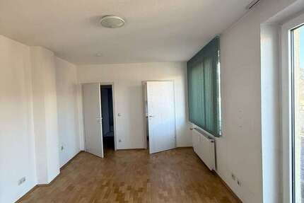 Wohnung zum Mieten in Langenfeld 500 € 40 m² 1 zimmer