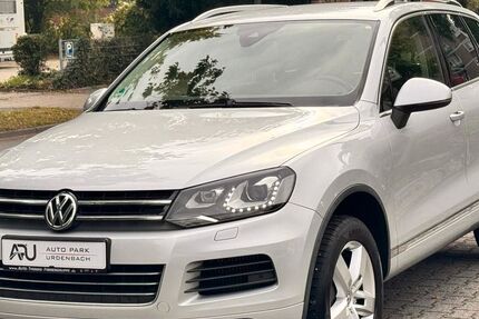 VW Touareg 157.000 km 17.980 € Düsseldorf 40593