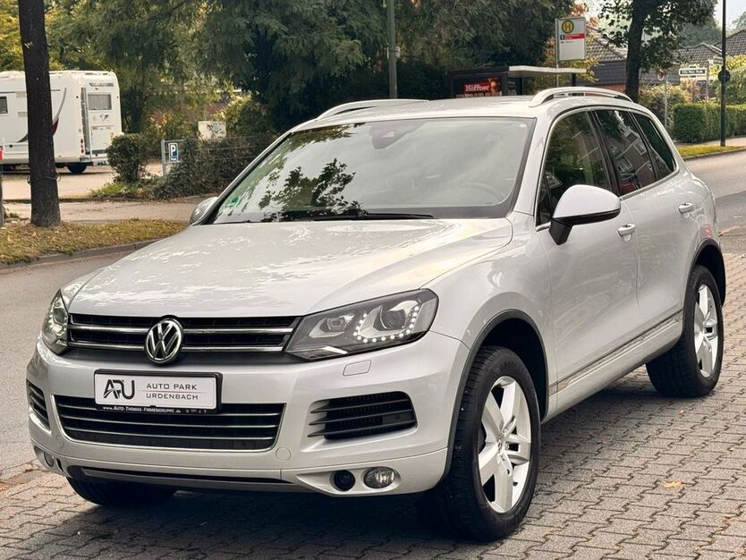 VW Touareg 157.000 km 17.980 € Düsseldorf 40593
