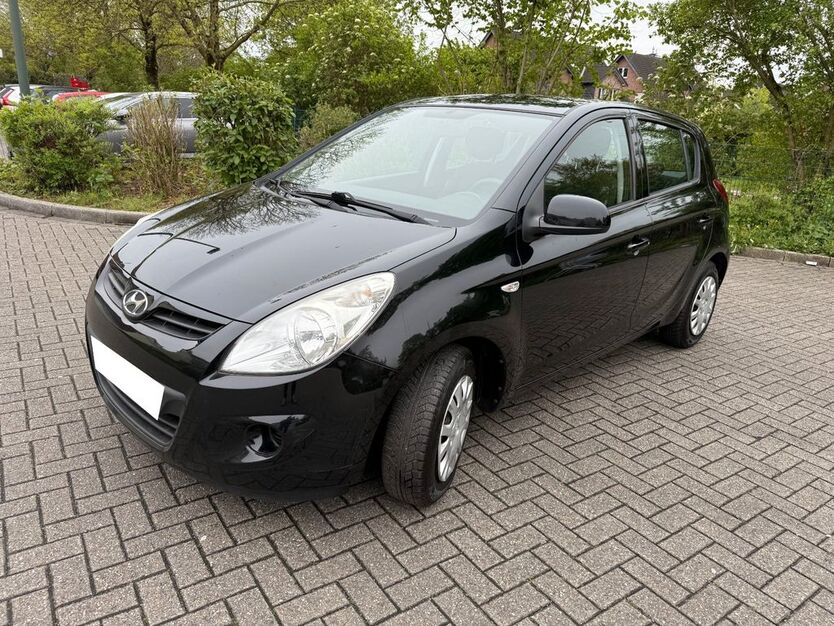 Hyundai i20 207.000 km 2.500 € Düsseldorf 40235