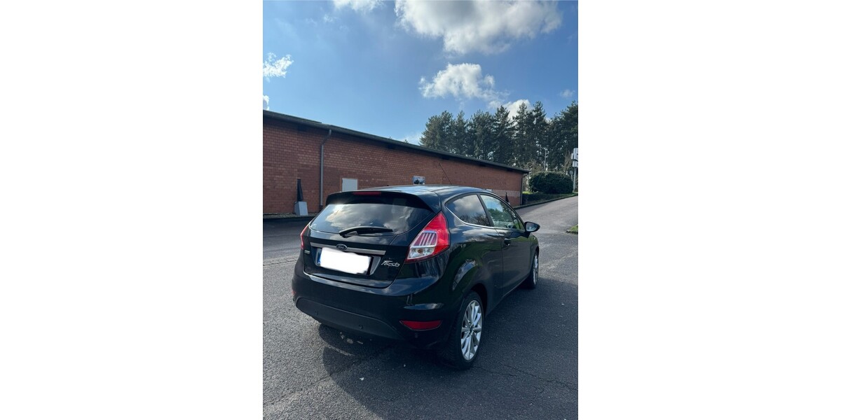 Ford Fiesta 58.000 km 9.499 € Köln 50667