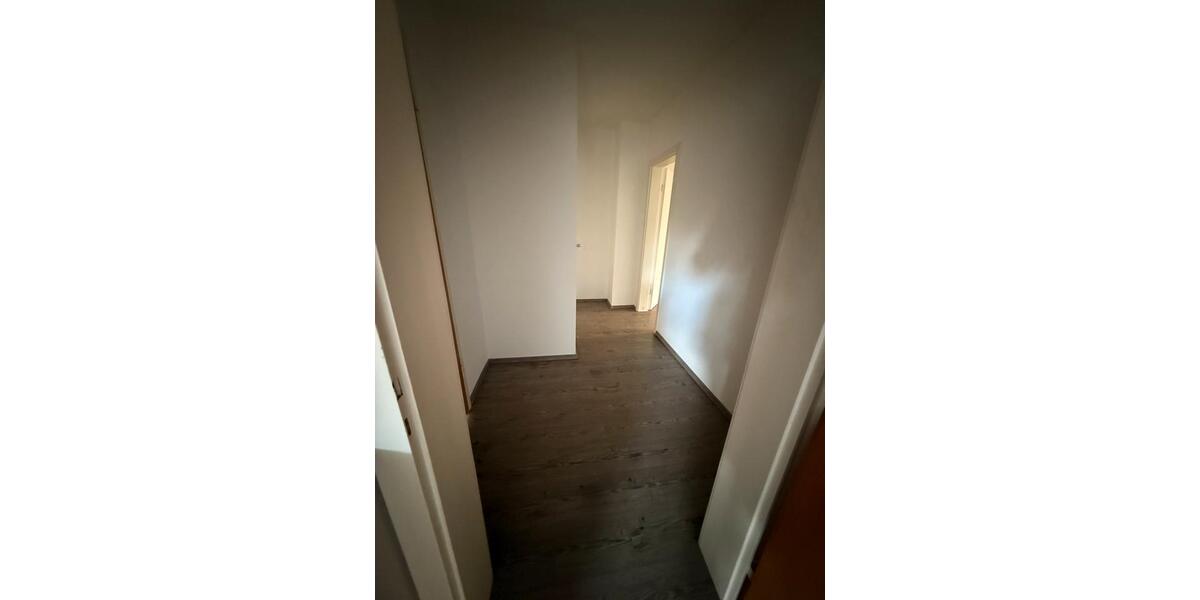 Dachgeschoßwohnung Heiligenhaus - 2 Zimmer, 50 m&sup2;, 500&euro; | Angebot:24689622