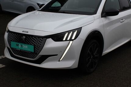 Peugeot 208 28.656 km 21.990 € Remscheid 42897