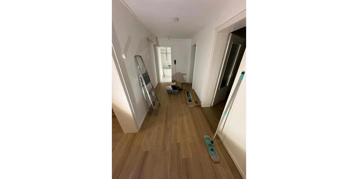 Etagenwohnung Remscheid - 3 Zimmer, 69 m&sup2;, 600&euro; | Angebot:26470930