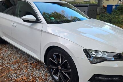 Skoda Superb 98.000 km 18.100 &euro; Heiligenhaus 42579